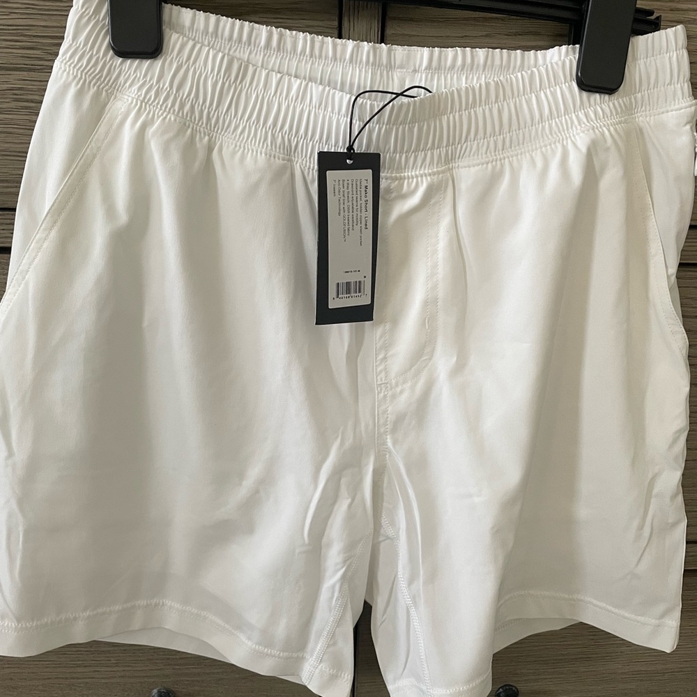 Mens 7’ Mako RHONE Shorts. NWT. Size medium. White. See tag for details.